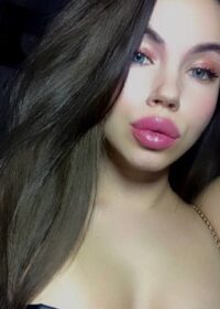 Индивидуалка Рената +7(981)136-33-84 с 2 размером груди предлагает профессиональные секс и интим услуги возле метро Чернышевская в городе Санкте-Петербург - фото 2